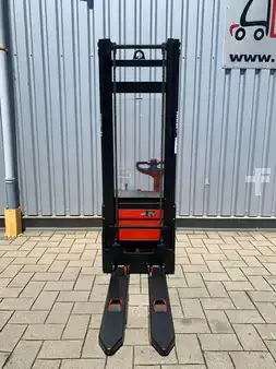 Pallestabler 2003  Linde L12 (8)