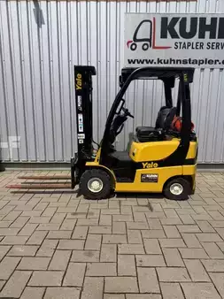 LPG VZV 2013  Yale GLP18VX (2)