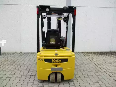 Elektryczne 3-kołowe 2021  Yale ERP 20 VT (4)