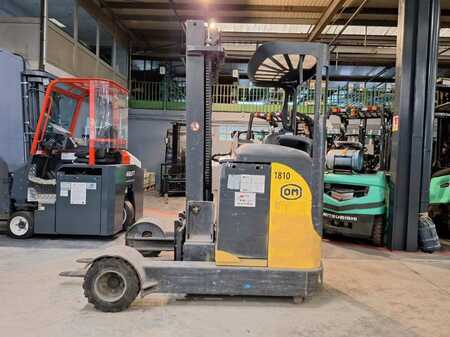 Carrelli retrattili 2010  OM XRS20AC (4)