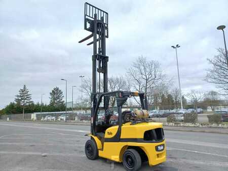 LPG Forklifts 2012  Yale GLP40 VX (4)