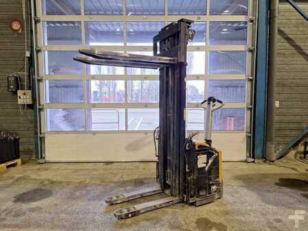 Gerbeurs 2011  CAT Lift Trucks NSP16N (15)