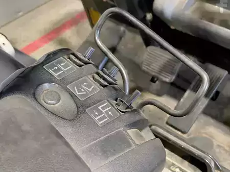 Elektromos 3 kerekű 2008  CAT Lift Trucks EP18NT (10)