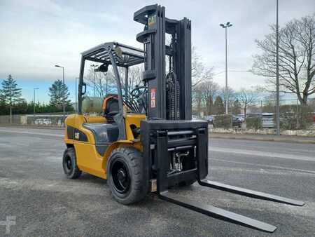 Treibgasstapler CAT Lift Trucks GP30N