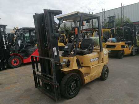 LPG VZV 2003  CAT Lift Trucks GP25K (1)