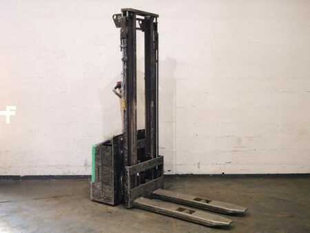 Pallet Stackers 2012  Mitsubishi SBP12N (4)
