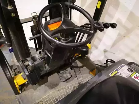 Electric - 4 wheels 2006  CAT Lift Trucks EC25N (16)