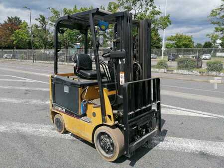 Chariots électriques à 4 roues 2006  CAT Lift Trucks EC25N (2)