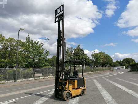 Chariots électriques à 4 roues 2006  CAT Lift Trucks EC25N (7)