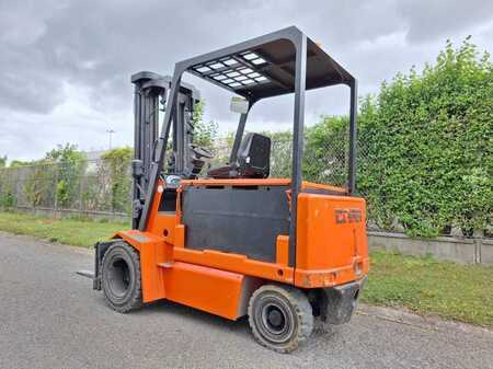 Carrelli elettrici 4 ruote 2001  Carer R45N5 (2)