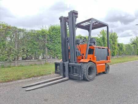 Carrelli elettrici 4 ruote 2001  Carer R45N5 (4)