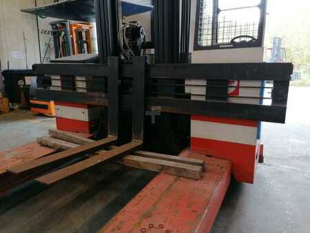 Four-way trucks 2002  Combilift ESA30 (2)