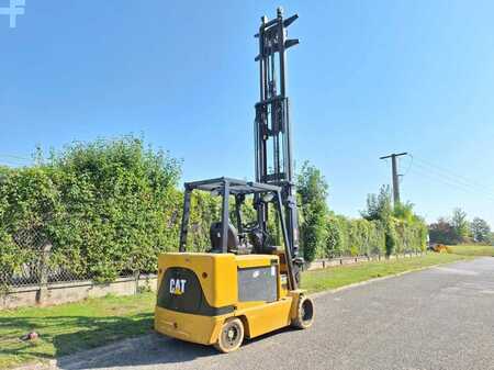 El Truck - 4-hjul 2009  CAT Lift Trucks EC55N (9)