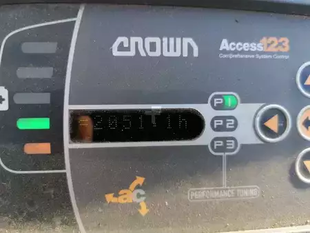 Wózki z platformą operatora 2016  Crown RT4000 (12)