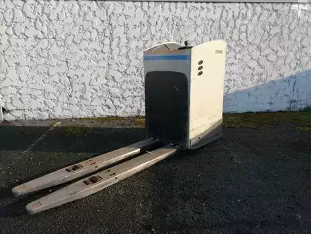 Wózki z platformą operatora 2016  Crown RT4000 (20)