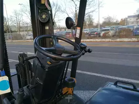Electric - 4 wheels 2007  CAT Lift Trucks EC25 (17)
