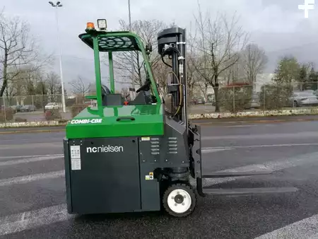 Carrelli elevatori 4 vie 2020  Combilift CBE2500 (14)