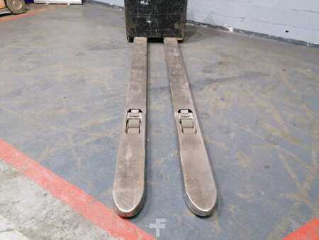 Transpallet elettrici 2015  CAT Lift Trucks NPP20N2 (8)