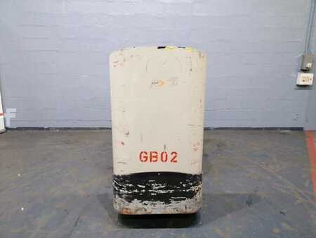 Stapelaars met staplatform 2014  Crown DT3040 (3)