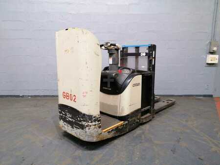 Stapelaars met staplatform 2014  Crown DT3040 (4)