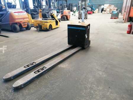 Transpallet elettrici 2016  CAT Lift Trucks NPP20N2 (1)
