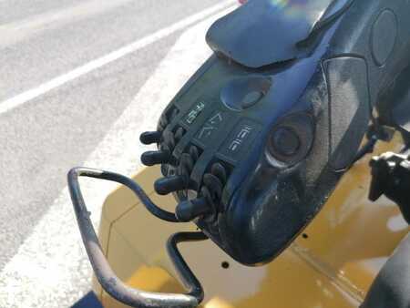 Carretilla elevadora GLP 2007  CAT Lift Trucks GP40KL (10)