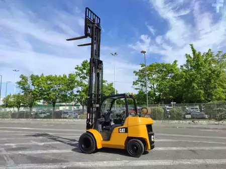 Nestekaasutrukki 2011  CAT Lift Trucks GP40N (11)