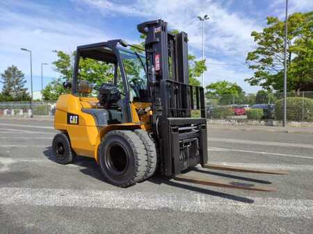 Carretilla elevadora GLP 2011  CAT Lift Trucks GP40N (2)
