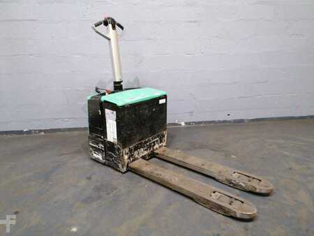 Transpallet elettrici 2010  CAT Lift Trucks NPP20M (4)