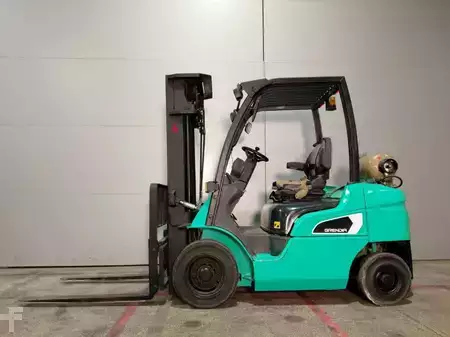 Empilhador a gás 2022  Mitsubishi FG25NT (2)