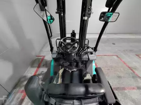 Empilhador a gás 2022  Mitsubishi FG25NT (8)