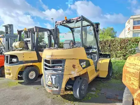 Nestekaasutrukki 2011  CAT Lift Trucks GP40N (10)