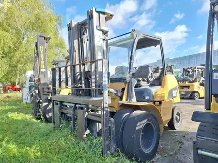 Nestekaasutrukki 2011  CAT Lift Trucks GP40N (11)
