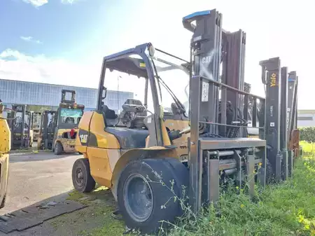 Nestekaasutrukki 2011  CAT Lift Trucks GP40N (15)