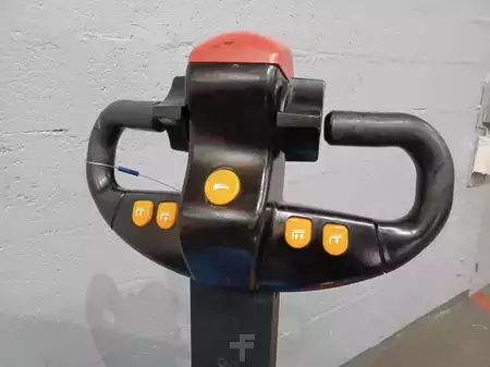 Pallet Stackers 2015  Heli CDD12 (12)
