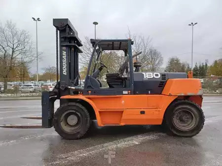 Dieselový VZV 2014  Doosan D1808-S (15)