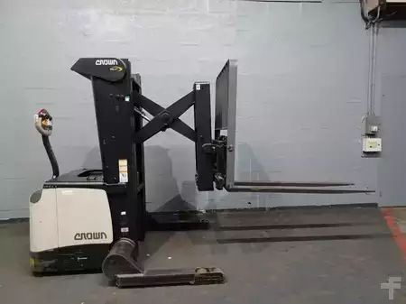 Pallet Stackers 2013  Crown SHR5540-1.6 (13)