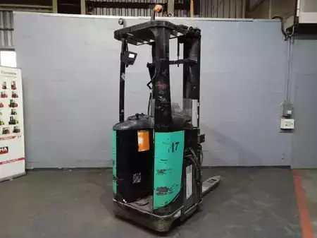 Stacker de condutor em pé 2010  CAT Lift Trucks NSR20N (11)