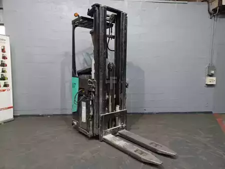Stacker de condutor em pé 2010  CAT Lift Trucks NSR20N (15)
