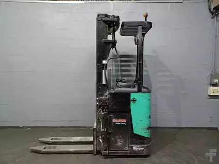 Stacker de condutor em pé 2010  CAT Lift Trucks NSR20N (19)
