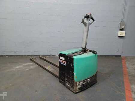 Transpallet elettrici 2010  CAT Lift Trucks NPP20M (1)