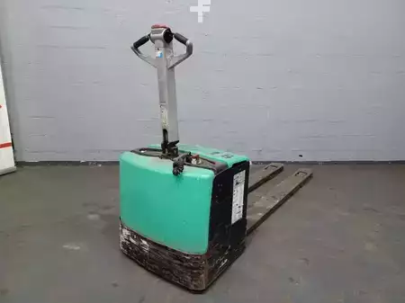 Transpalettes électriques 2010  CAT Lift Trucks NPP20M (18)