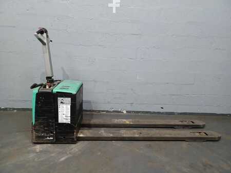 Transpallet elettrici 2010  CAT Lift Trucks NPP20M (5)