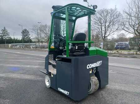 Four-way trucks 2022  Combilift CBE3000 (4)