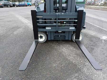 Four-way trucks 2022  Combilift CBE3000 (7)