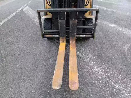 Elektro 4 Rad 2007  CAT Lift Trucks EP25K (12)