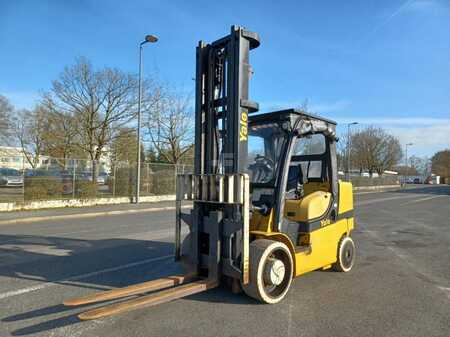 Diesel Forklifts 2013  Yale GDC70VX (2)