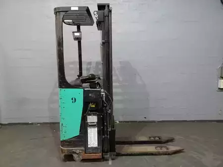Stacker de condutor em pé 2010  CAT Lift Trucks NSR16N (19)