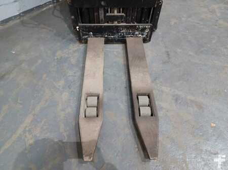 El-stabler - Med platform 2010  CAT Lift Trucks NSR16N (7)