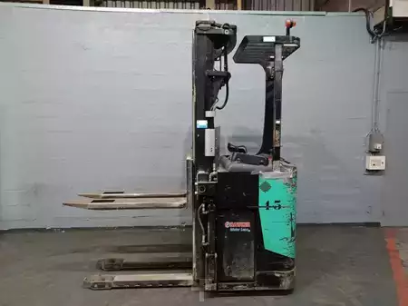 Stacker de condutor em pé 2010  CAT Lift Trucks NSR20N (18)